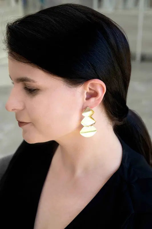 Falling Gold Earrings Lovoda