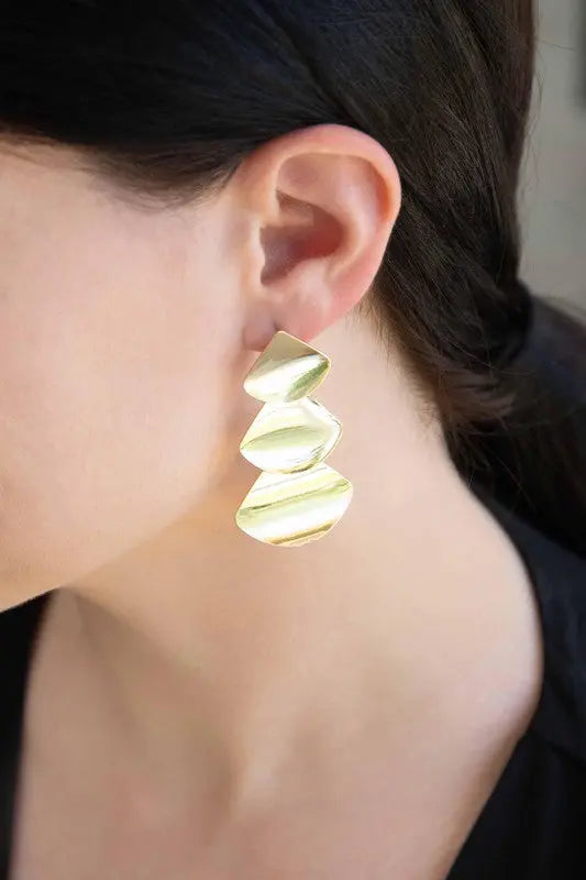 Falling Gold Earrings Lovoda