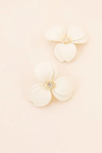 Gardenia Statement Earrings Lovoda