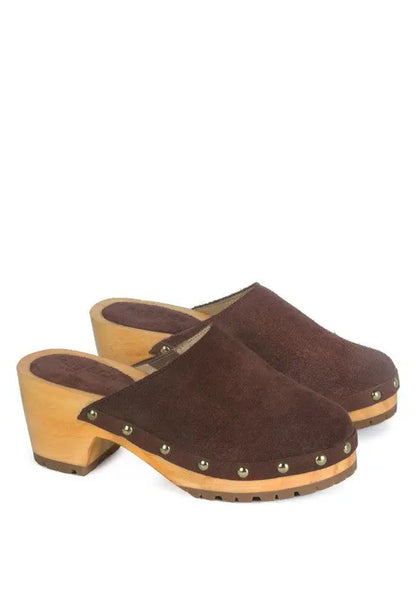 CEDRUS FINE SUEDE STUDDED CLOG MULES