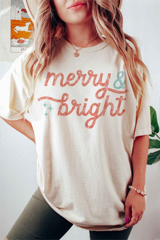 MERRY AND BRIGHT CHRISTMAS GRAPHIC T-SHIRT