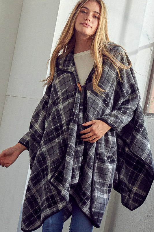 TOGGLE CLOSE PLAID PONCHO