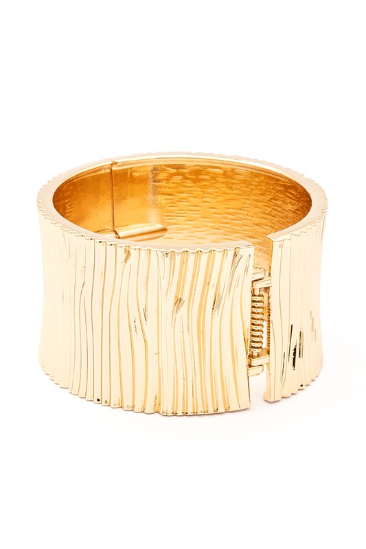 Oversize Texture Statement Bangle