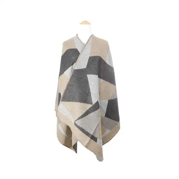 GEOMETRIC PATTERN PONCHO AFFLUZA.COM