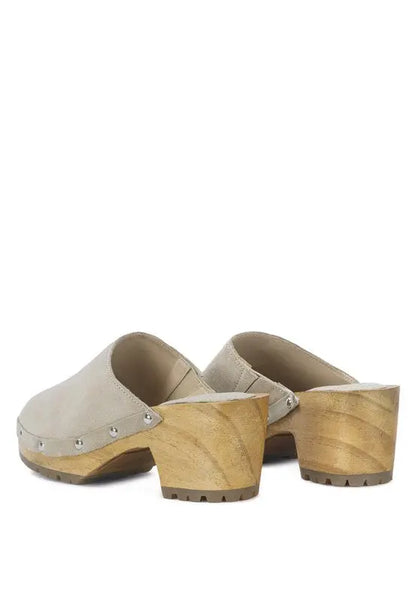 CEDRUS FINE SUEDE STUDDED CLOG MULES