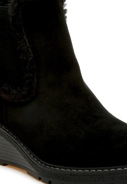 Thunderhoof Faux Fur Lined Chelsea Boots